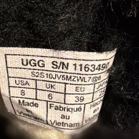 UGG Black Classic Ultra Mini Boots Regen Leather Winter Boots Men Size 8 - Picture 9 of 10